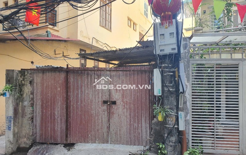 Đất Tô Ngọc Vân, 240m2, 2 thoáng, cách phố đúng 10m, giá 354 triệu/m2. 0962 996 331